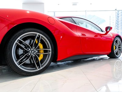 صورة 6 لـ 2017 Ferrari 488 GTB