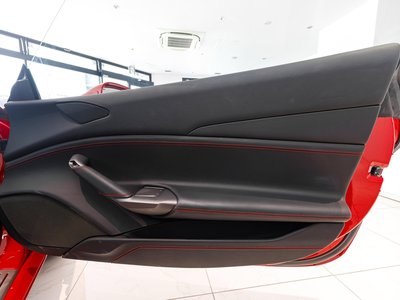 صورة 12 لـ 2017 Ferrari 488 GTB