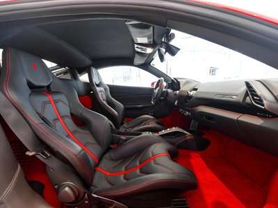 صورة 13 لـ 2017 Ferrari 488 GTB