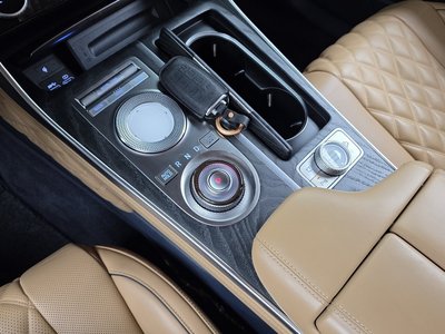 2021 Genesis GV80 — миниатюра 12