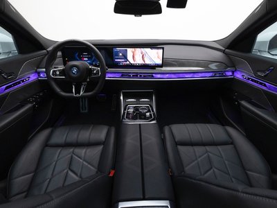 BMW I7 - 7