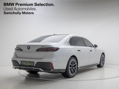 BMW I7 - 3