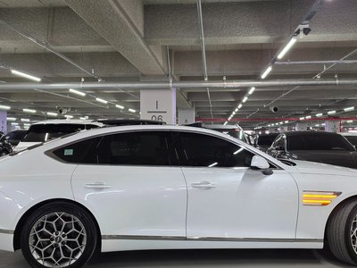 GENESIS G80 (RG3) - 9