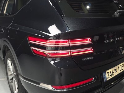 2020 Genesis GV80 photo 10