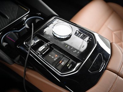 2024 BMW 5 SERIES 缩略图 15