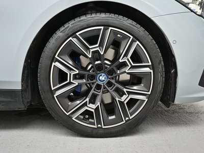 2024 BMW 5 SERIES 缩略图 17