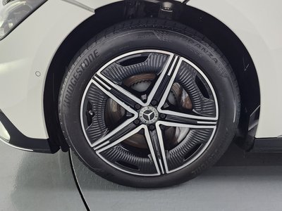 MERCEDES-BENZ EQE - 6
