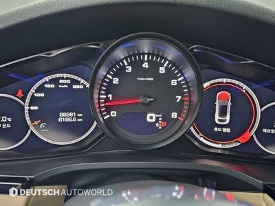 صورة 8 لـ 2020 Porsche CAYENNE