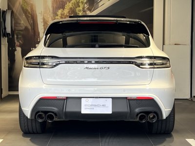 PORSCHE MACAN - 5