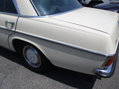 1972 Mercedes-BENZ MEDIUM-CLASS 照片 26