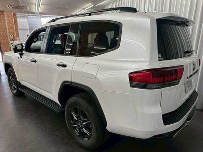 2023 Toyota LAND CRUISER 300 照片 9
