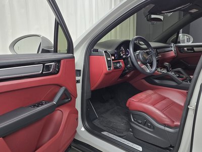 PORSCHE CAYENNE - 10