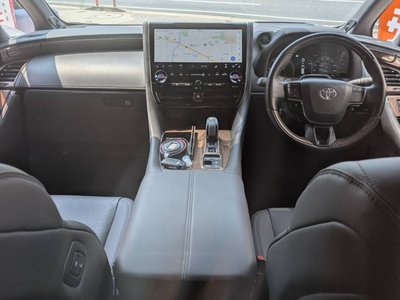 صورة مصغرة 30 لـ 2025 Toyota ALPHARD