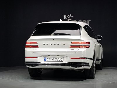 صورة 3 لـ 2024 Genesis GV80