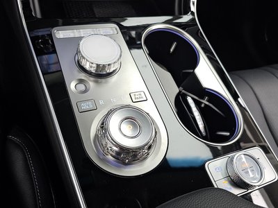 صورة مصغرة 12 لـ 2024 Genesis GV80