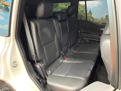 TOYOTA LAND CRUISER - 10