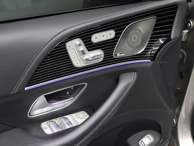 MERCEDES-BENZ GLS - 10