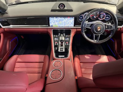 PORSCHE PANAMERA - 10