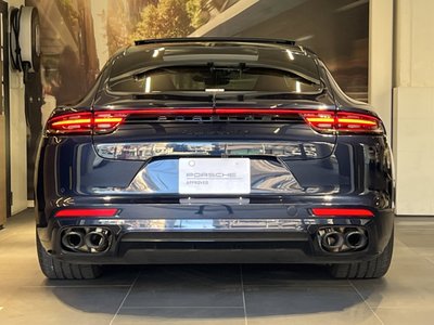 PORSCHE PANAMERA - 5