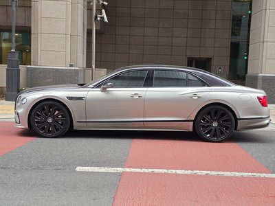 صورة 4 لـ 2025 Bentley FLYING SPUR