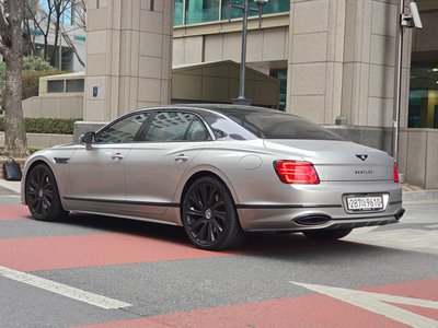 صورة 5 لـ 2025 Bentley FLYING SPUR