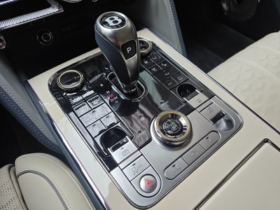 صورة مصغرة 13 لـ 2025 Bentley FLYING SPUR