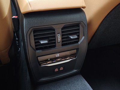 2025 BMW 3 SERIES — миниатюра 33