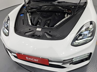 PORSCHE PANAMERA - 7