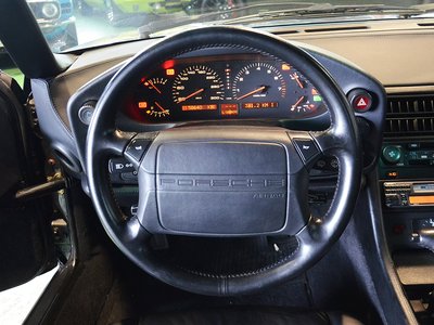 صورة 8 لـ 1992 Porsche 928
