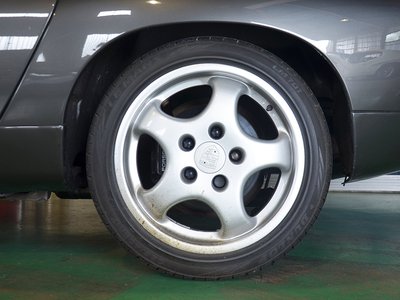 صورة مصغرة 18 لـ 1992 Porsche 928