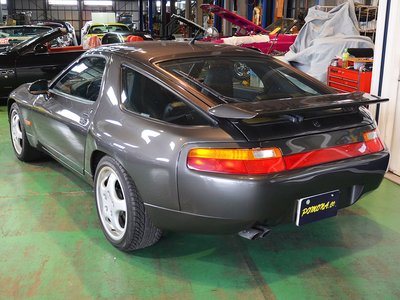 صورة 5 لـ 1992 Porsche 928
