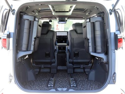 2023 Toyota ALPHARD 缩略图 32