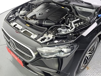 MERCEDES-BENZ E-CLASS - 7