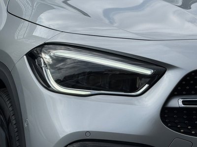 MERCEDES-BENZ GLA - 10