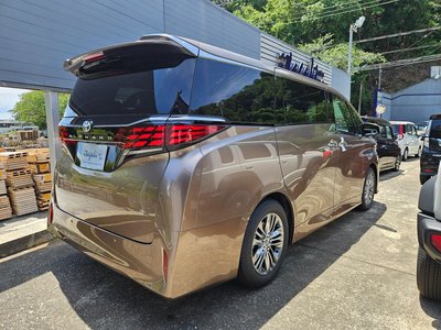 TOYOTA ALPHARD - 4