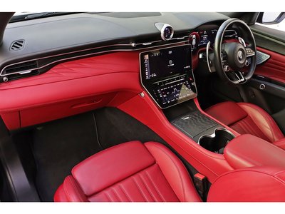 صورة 11 لـ 2023 Maserati GRECALE