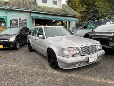 MERCEDES-BENZ E-CLASS WAGON AMG