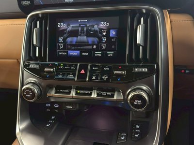 صورة مصغرة 32 لـ 2025 Lexus LX