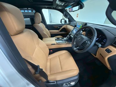 صورة مصغرة 38 لـ 2025 Lexus LX