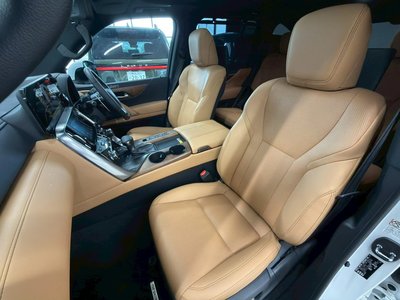 صورة مصغرة 42 لـ 2025 Lexus LX