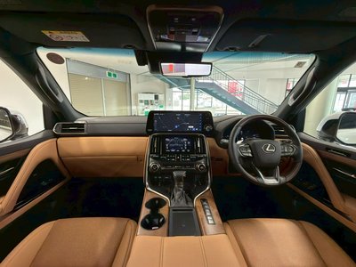 صورة مصغرة 22 لـ 2025 Lexus LX