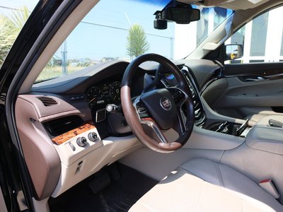 CADILLAC ESCALADE - 8