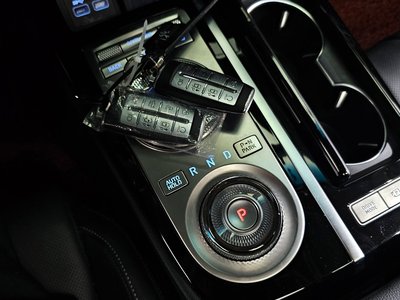 GENESIS G80 (RG3) - 9