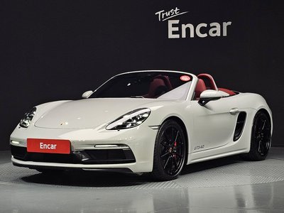 PORSCHE 718 BOXSTER