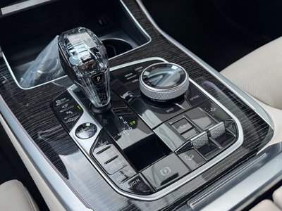 2021 BMW X7 照片 9