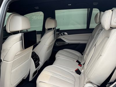 2021 BMW X7 — миниатюра 12