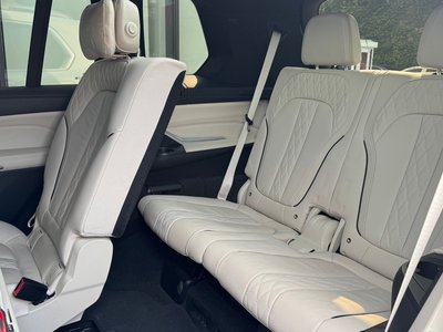 2021 BMW X7 — миниатюра 11
