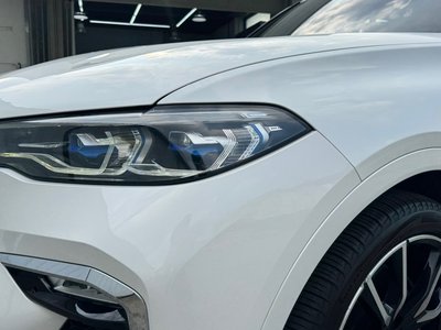 2021 BMW X7 — миниатюра 17