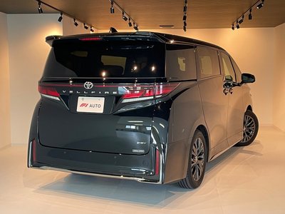 TOYOTA VELLFIRE - 2