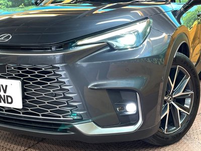 2024 Lexus LBX thumbnail 12